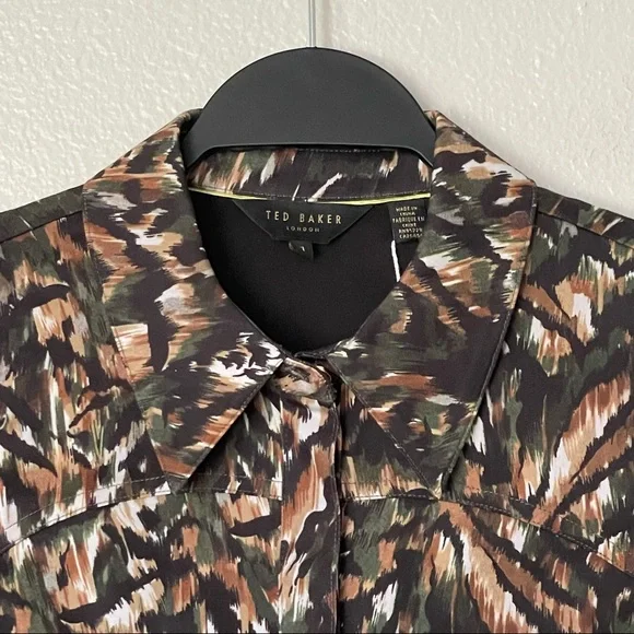 NWT Ted Baker London Evrett Lantern Sleeve Jungle Print Top, Khaki/Multi Size 4